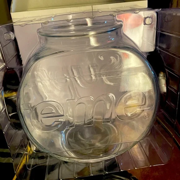 Supreme Fish Bowl ♥️